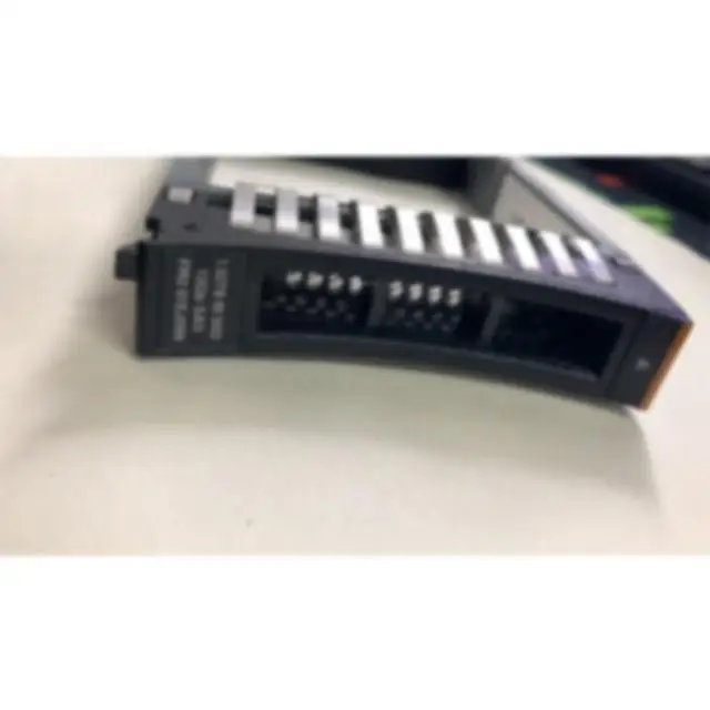 Storage Storwize 01CX807 Internal 1.92TB 12GB SAS 2.5 inch Read Intensive Flash Solid State Drive 01CX807 SAS SSD