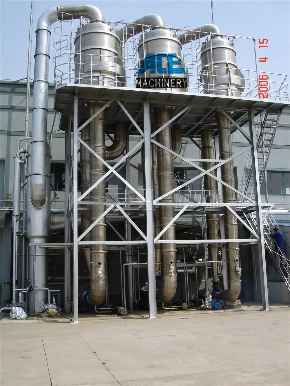 Cleaning Chemical Solution Oily Wastewater MVR Forced Circulation Crystallization Evaporator