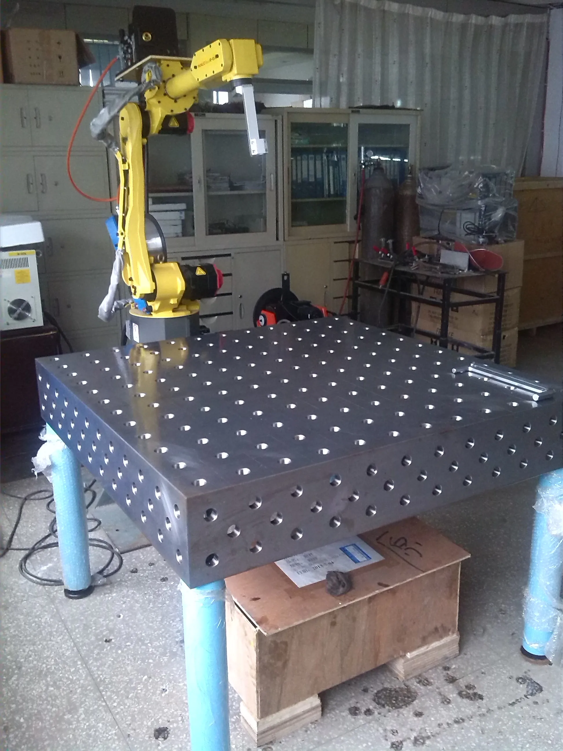 China Reasonable Price 3D cast iron Welding Table System with Jigs&Fixture