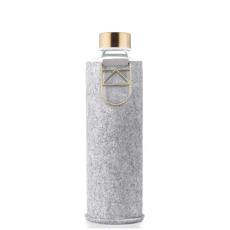 Hot sale bamboo lid borosilicate glass drinking bottle with silicone sleeve