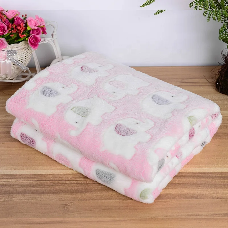 Soft Flannel Fleece Dog Blanket Warm Paw Print Pet Throw Bed Cover