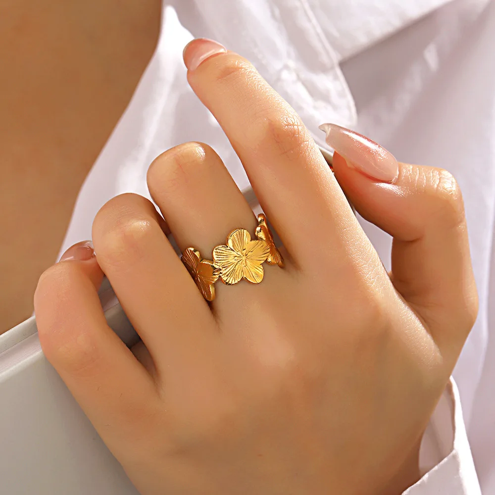 Vintage Popular Stainless Steel Floral Design Open Adjustable Ring Minimalist Jewelry Gold Plated Flower Ring For Women