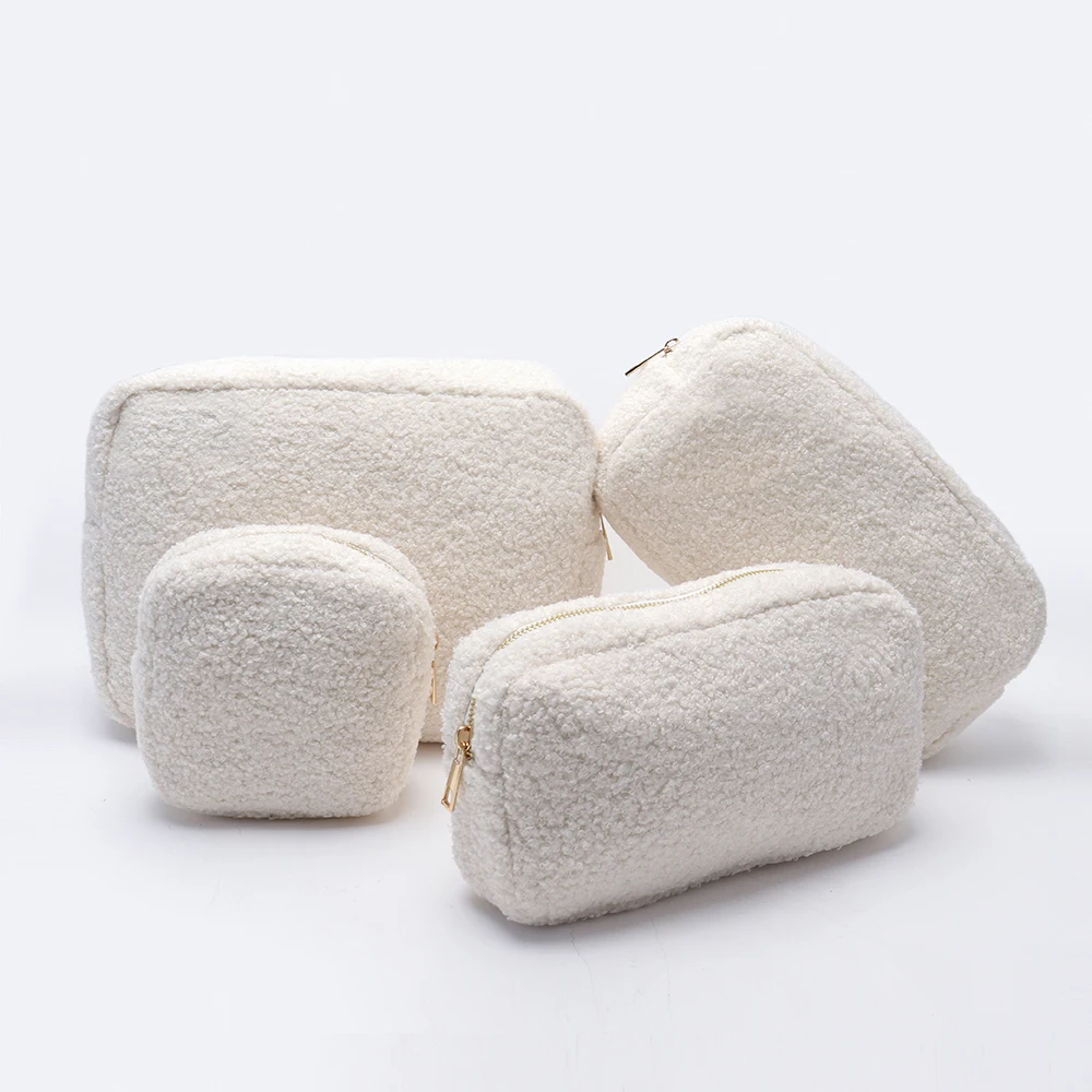 Low MOQ Durable Warm Soft Fluff Puffy Fuzzy Candy Colorful Women Bridesmaid Makeup Pouch Sherpa Makeup Bag Teddy Cosmetic Bag