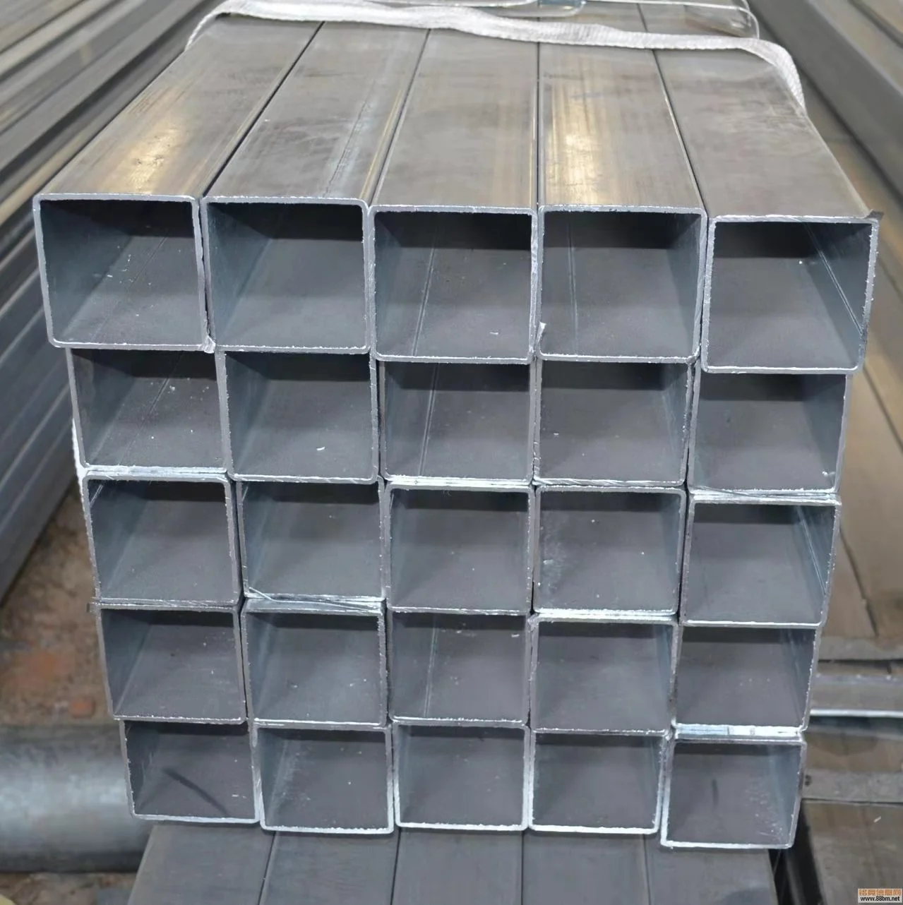 Hot Dipped Galvanized Steel Square Pipe ASTM A53 Galvanized Carton Tube