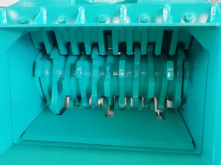 CAT 320 crusher bucket for wood construction waste