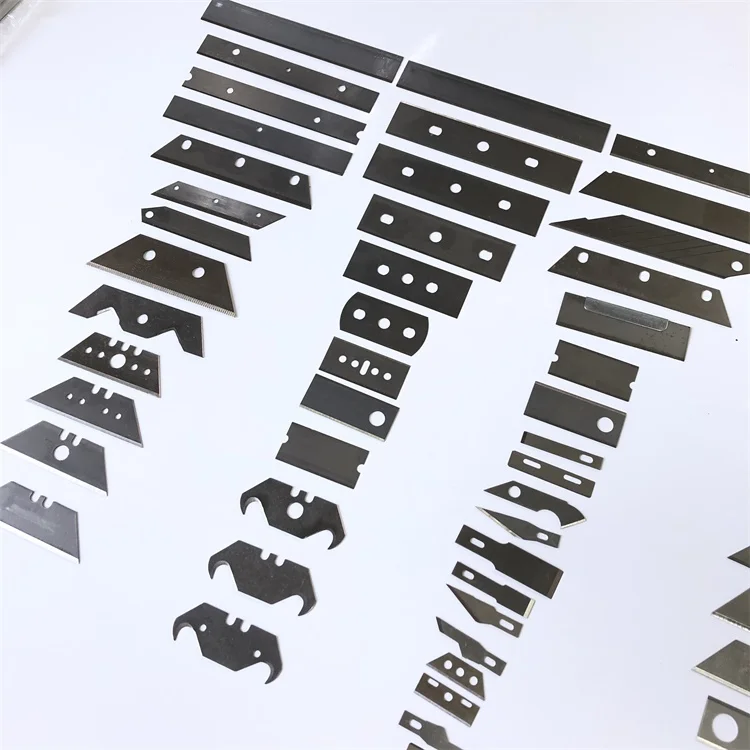 Factory Direct Selling Eco-friendly  Top Quality Rubber Slitting Plastic Serrated Blade Knife for Machine (use)