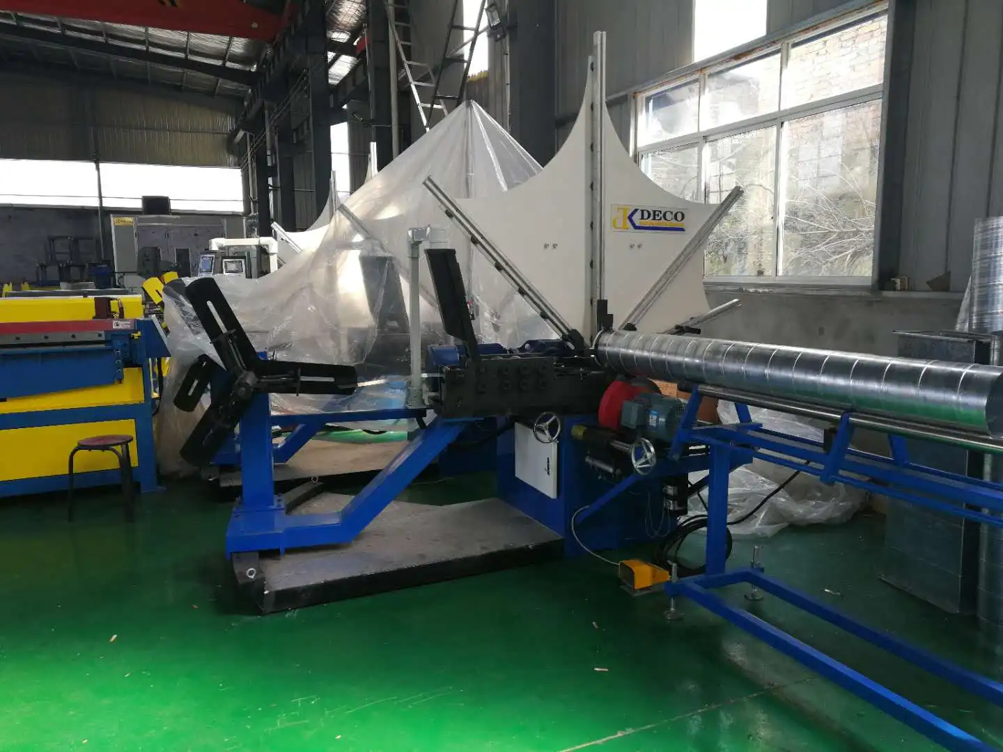 Spiral round tube forming machine air duct spiro machine