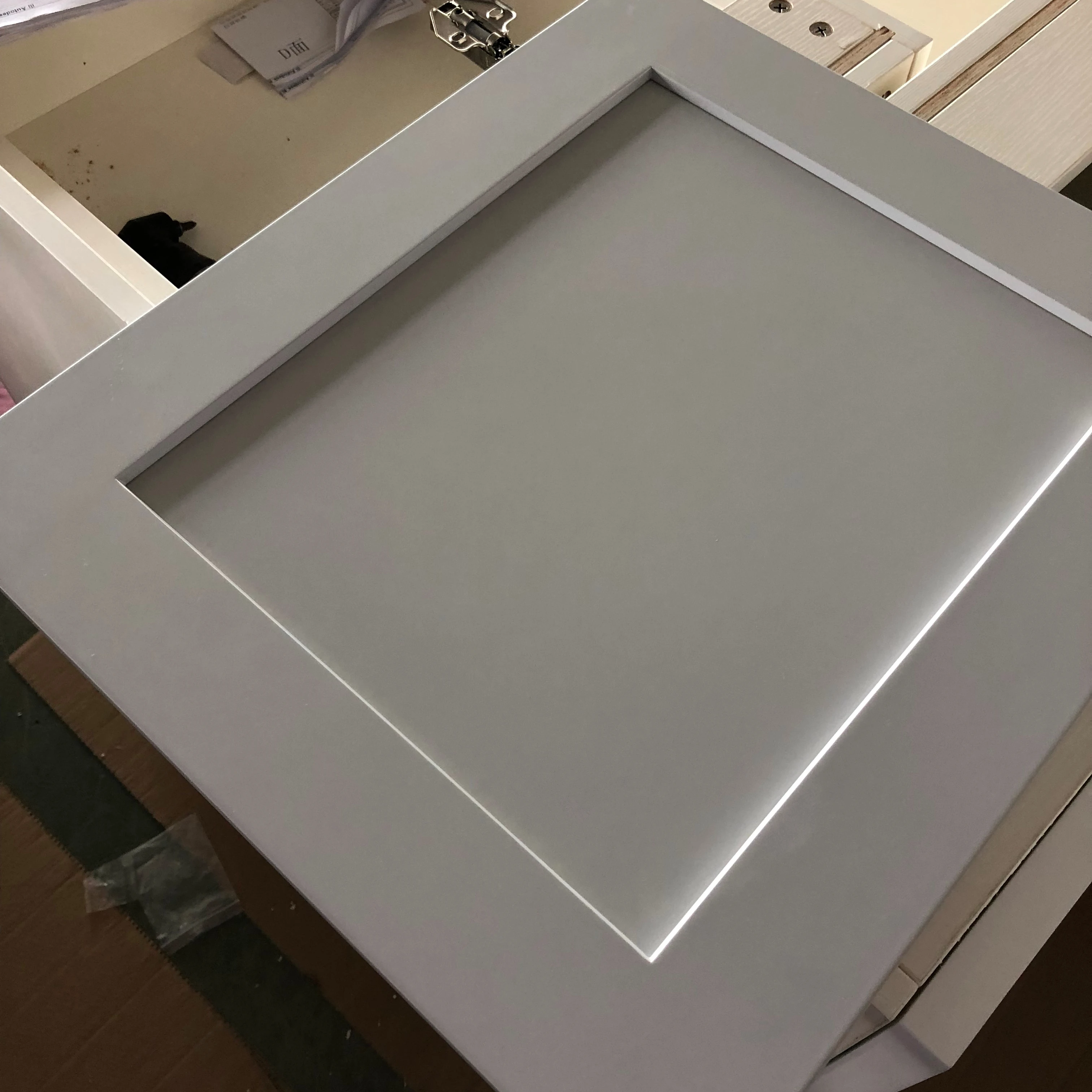 Modern Shaker Style Kitchen Furniture Customized Solid Wood Frame Cabinet Design