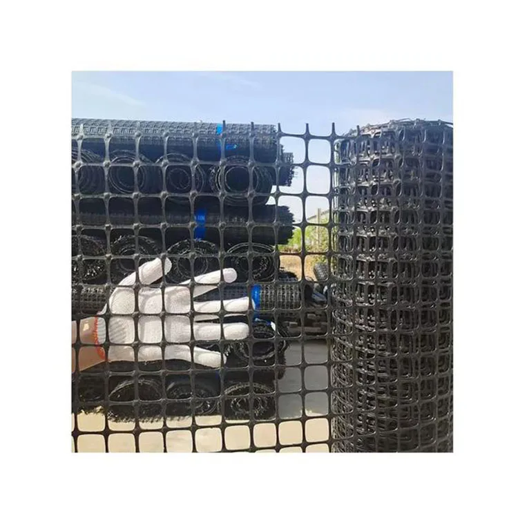 Factory Price 15KN 20KN 30KN 40KN 50KN  Polypropylene PP Biaxial Plastic Geogrid for Soil Stabilization and Driveway Agriculture