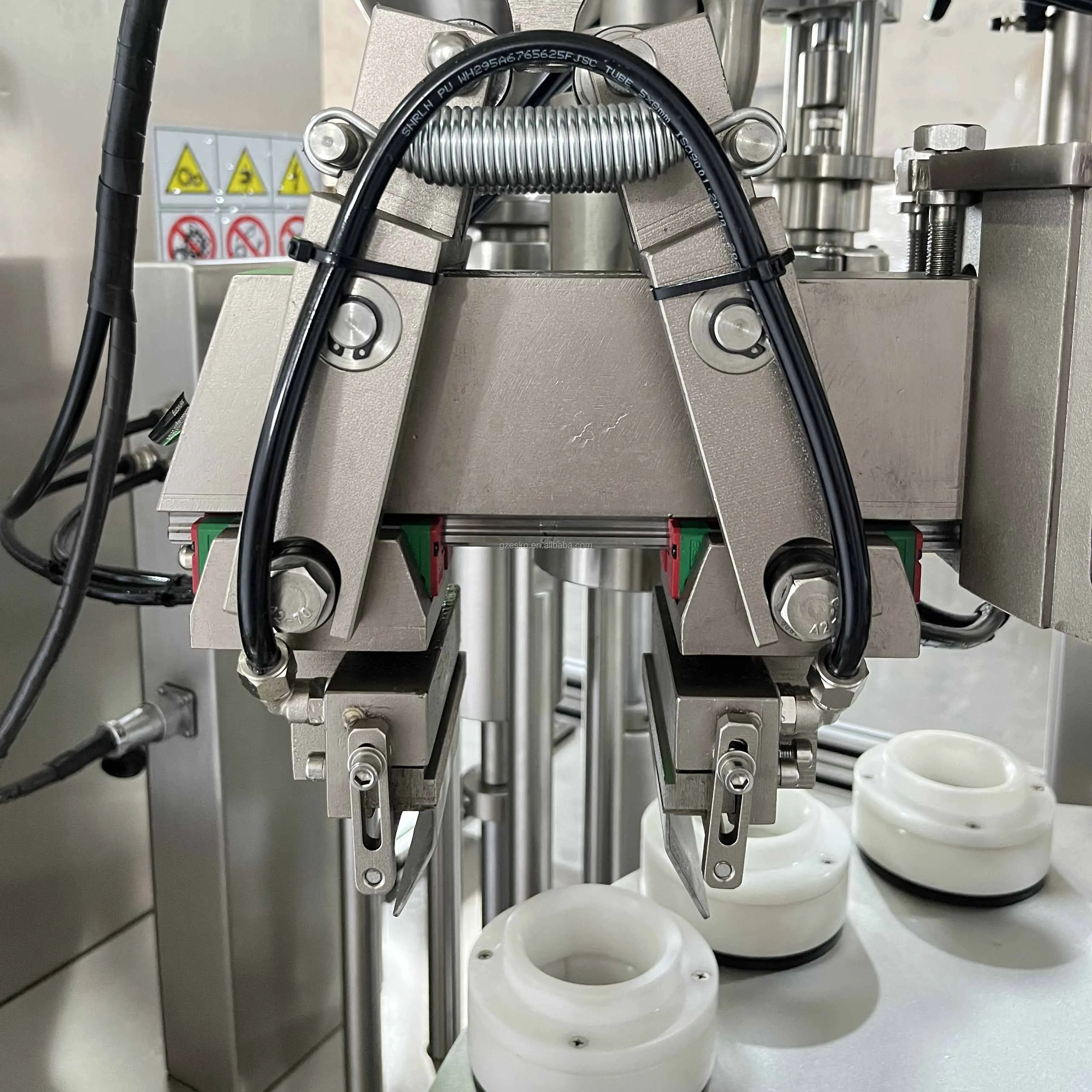 ESKO Single Nozzle Cosmetics Production Equipment Lotion Soft Alu Tube Filling And Sealing Machine