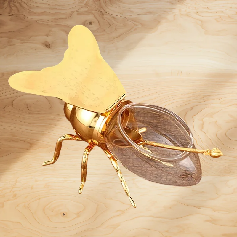 Classics Design Golden Plate Bee shape special tabletop decor honey jar restaurant metal crafts sugar salt sweet pot with spoon