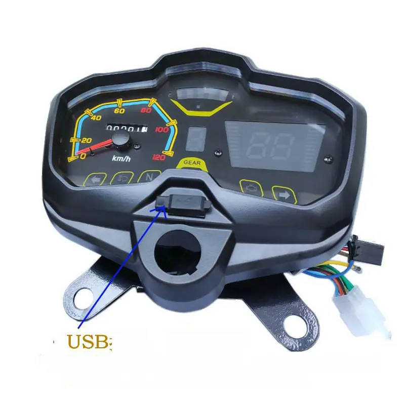CG125 цифровой электронный Mmeter с USB-зарядным интерфейсом экспортируется в Пакистан
