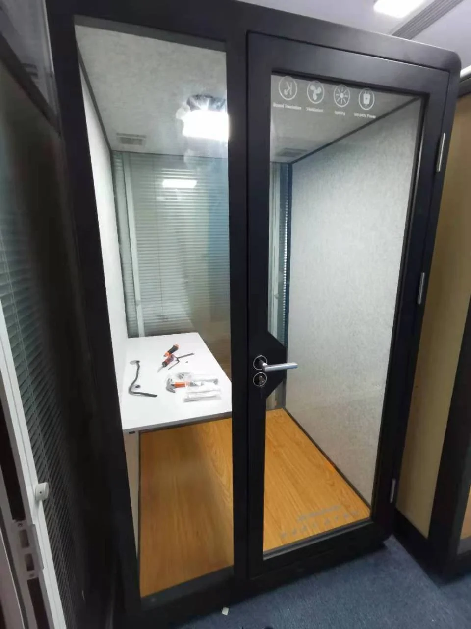 Canadian 45db sound proof home office pod mini soundproof booth personal space overall mold container house built-in ventilation