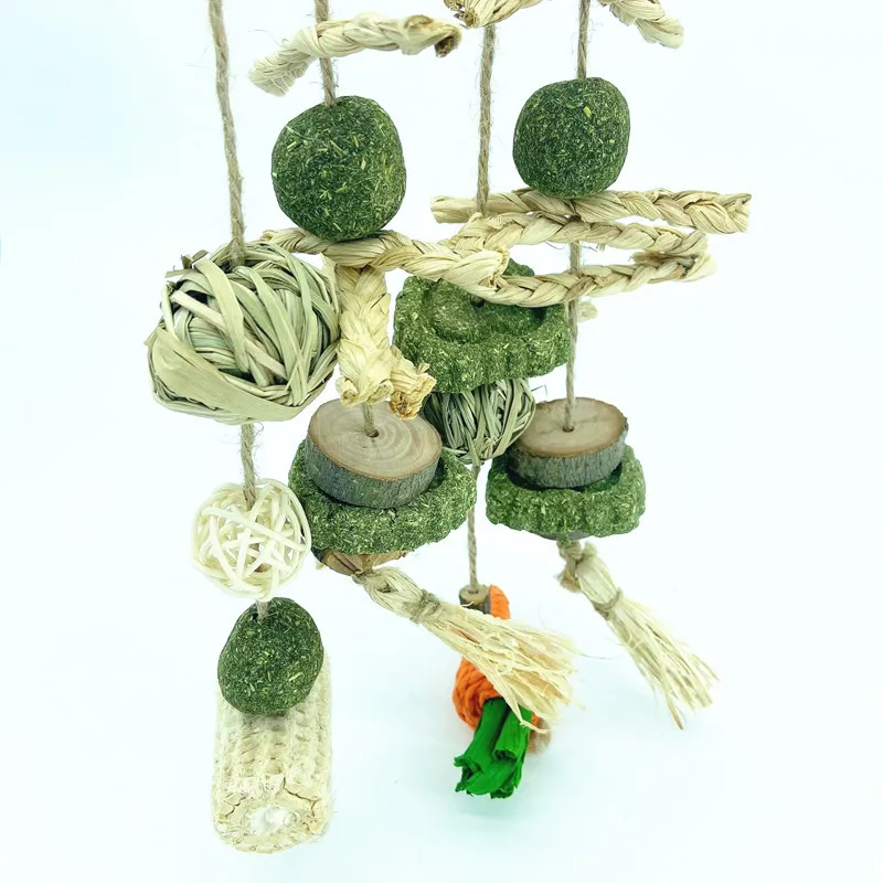 Natural Alfalfa Cake Chew Toy Hamster Chinchilla Squirrel Rabbit Parrot Toy Weaving Bite Rattan Grass Pet Toys