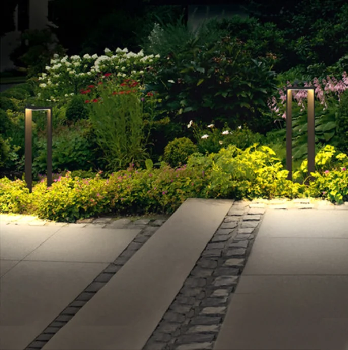 Modern Simple Style Ip54 Led 6-10w Outdoor Waterproof Triangular Garden Courtyard Column Light