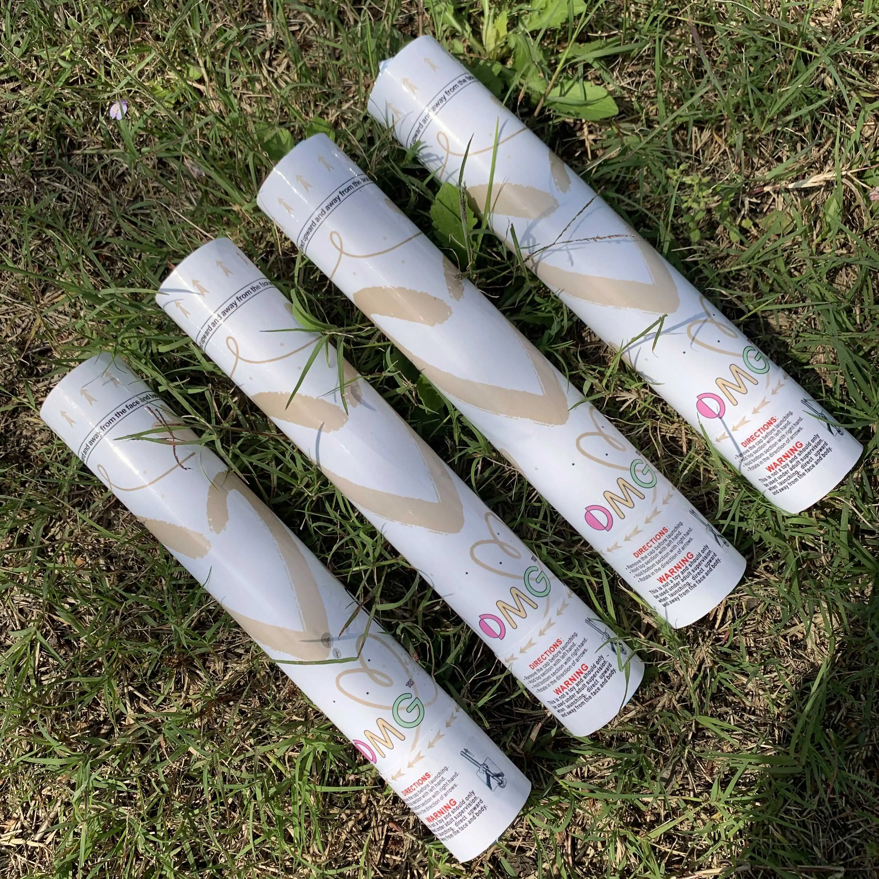 Wedding hand-held salute wedding birthday spray flower tube opening celebration party petal rain ribbon rotating fireworks