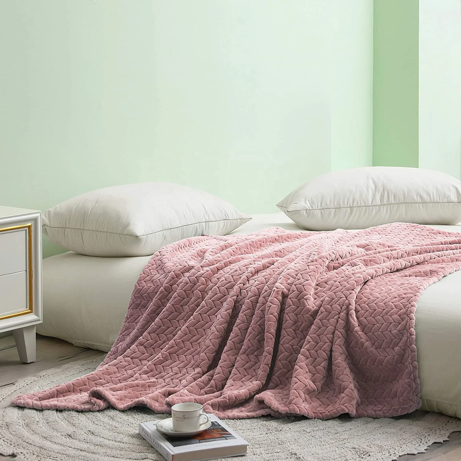 cheap factory supply custom wholesale chevron texture Jacquard Embossed polyester microfiber coral flannel fleece blanket throws