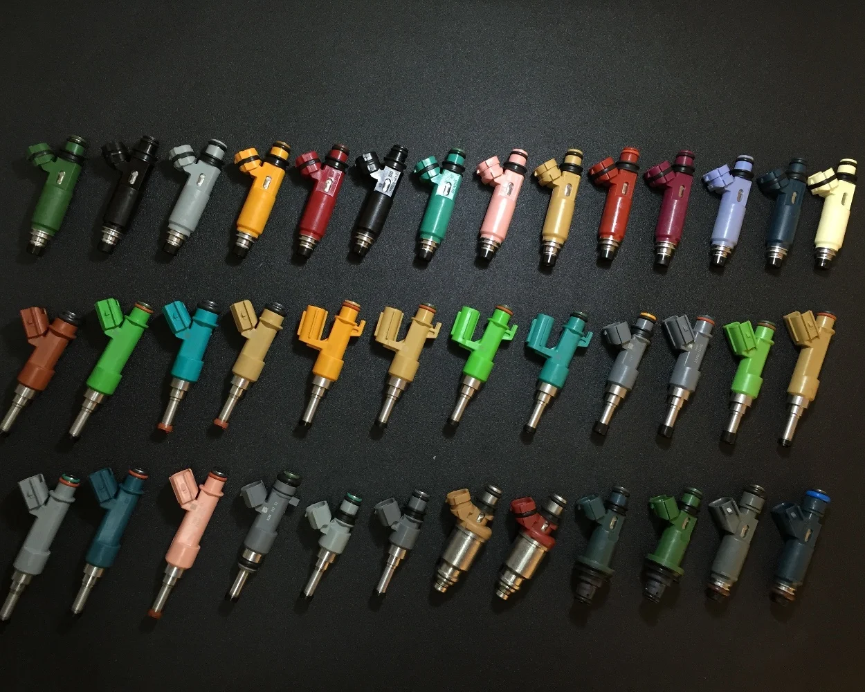 HIGH QUALITY FUEL INJECTOR /NOZZLE OEM For Nissan 100NX Almera Sunny Tsuru Primera Sentra AD A46-H12 16600-73C00