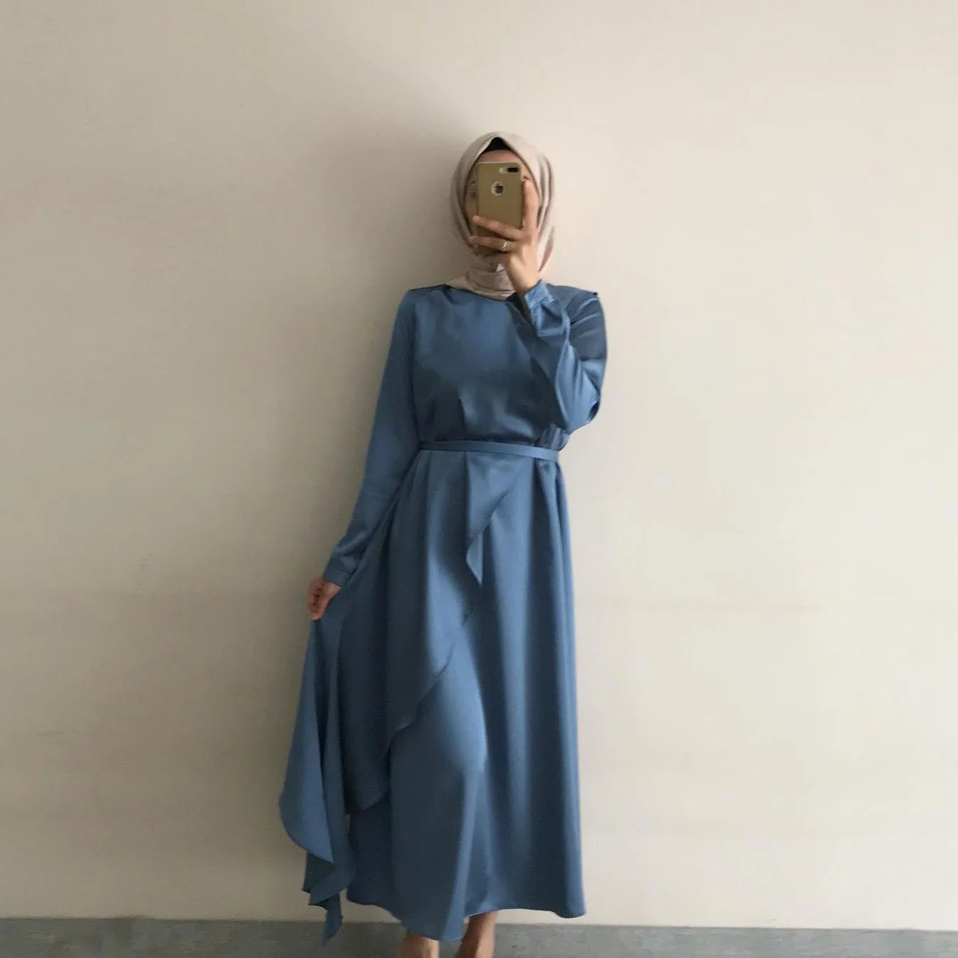 Top Selling Amazing Quality Nida Abaya with regular Sleeves Closed Abaya Modesty Dress with matching Belt