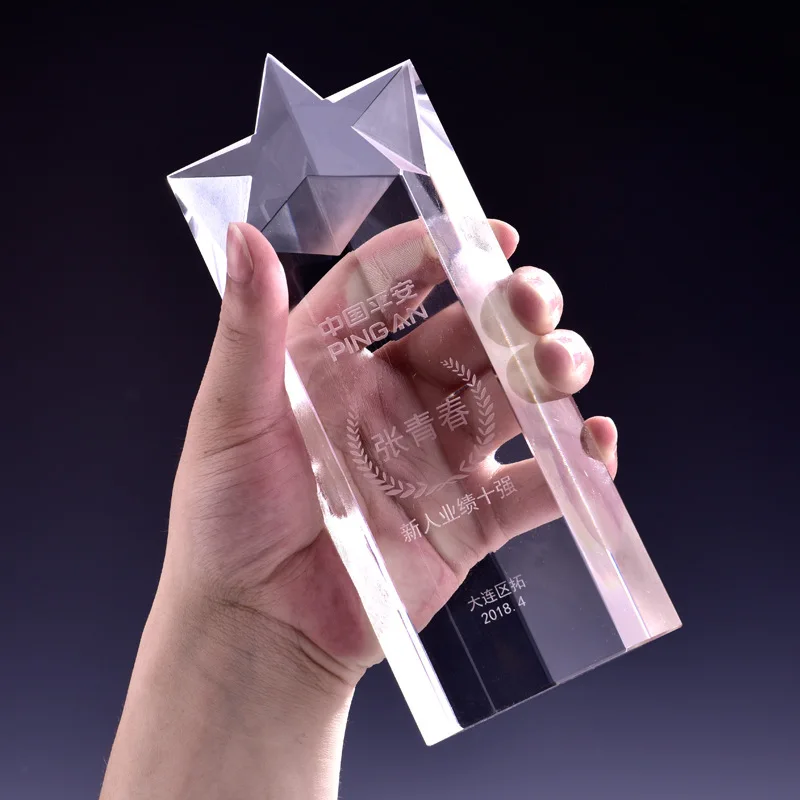 Заводские оптовые модные хрустальные трофеи Diy Customization Бесплатные гравированные трофеи памятные подарки