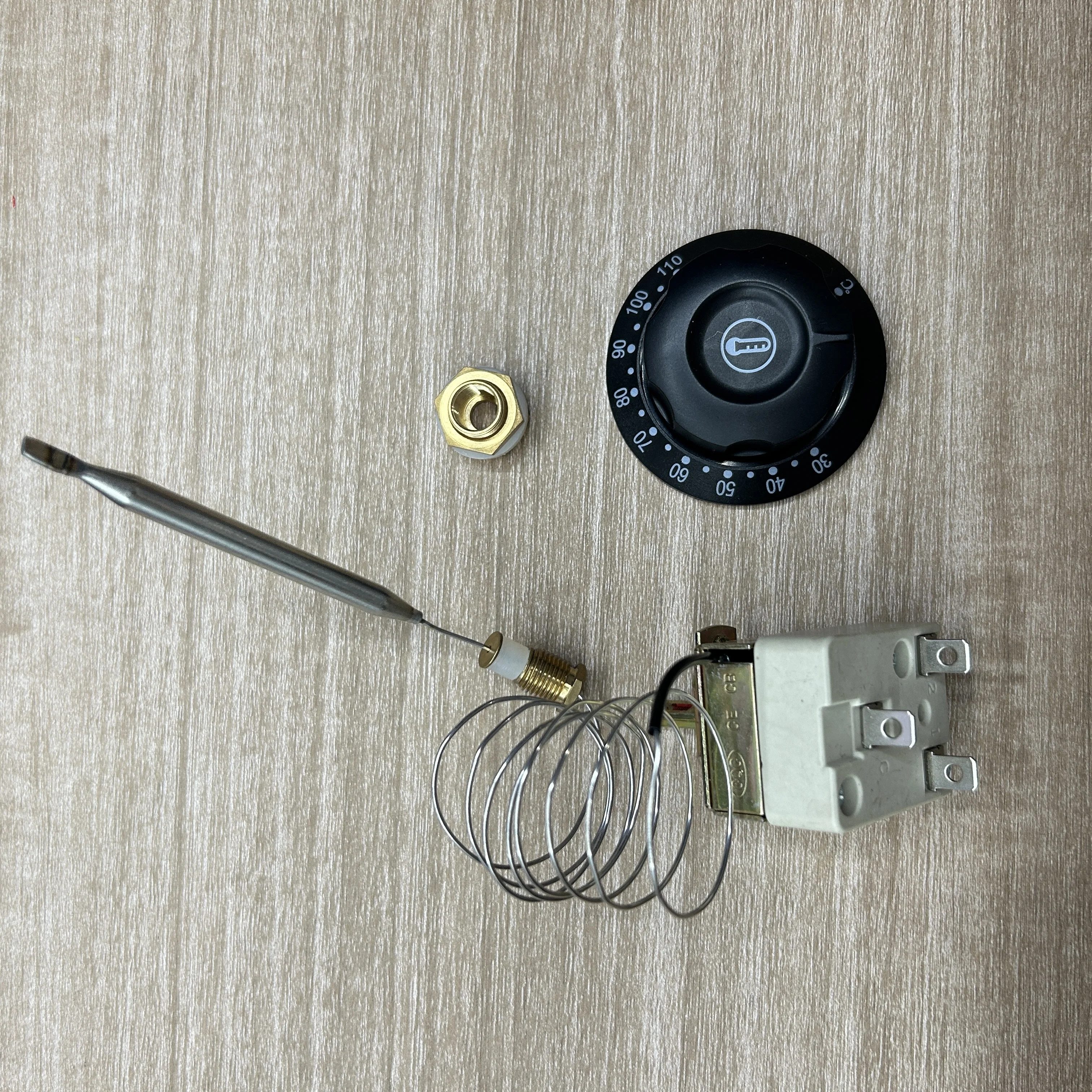 WYA Water Boiler Temperature Control 0-350 degrees Liquid Expansion Capillary Thermostat with Screw for Fryer Machine