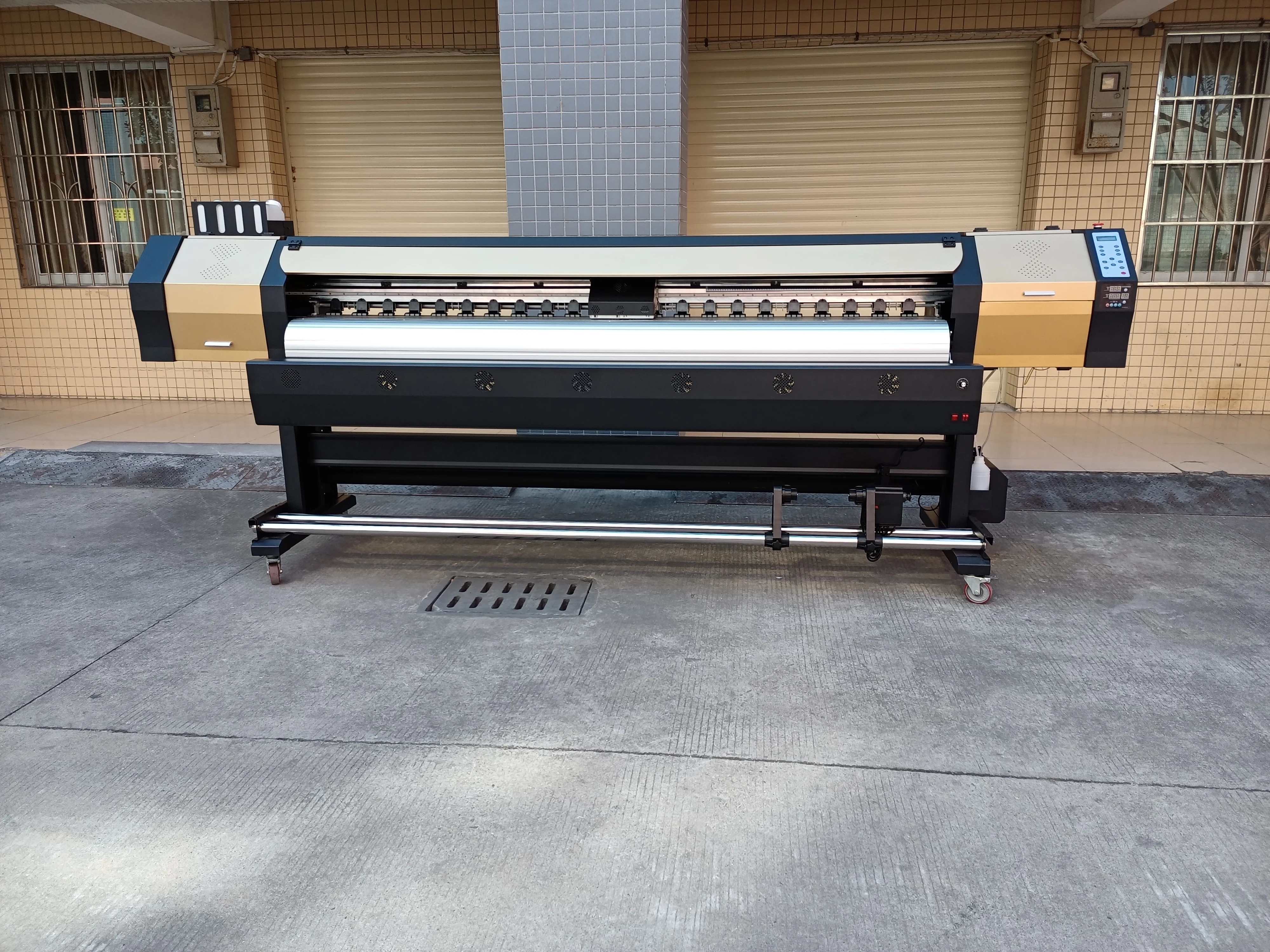 Large Format Printer Eco Solvent 3.2m I3200 Printhea Used Printers Dx5 Print Head in Dubai