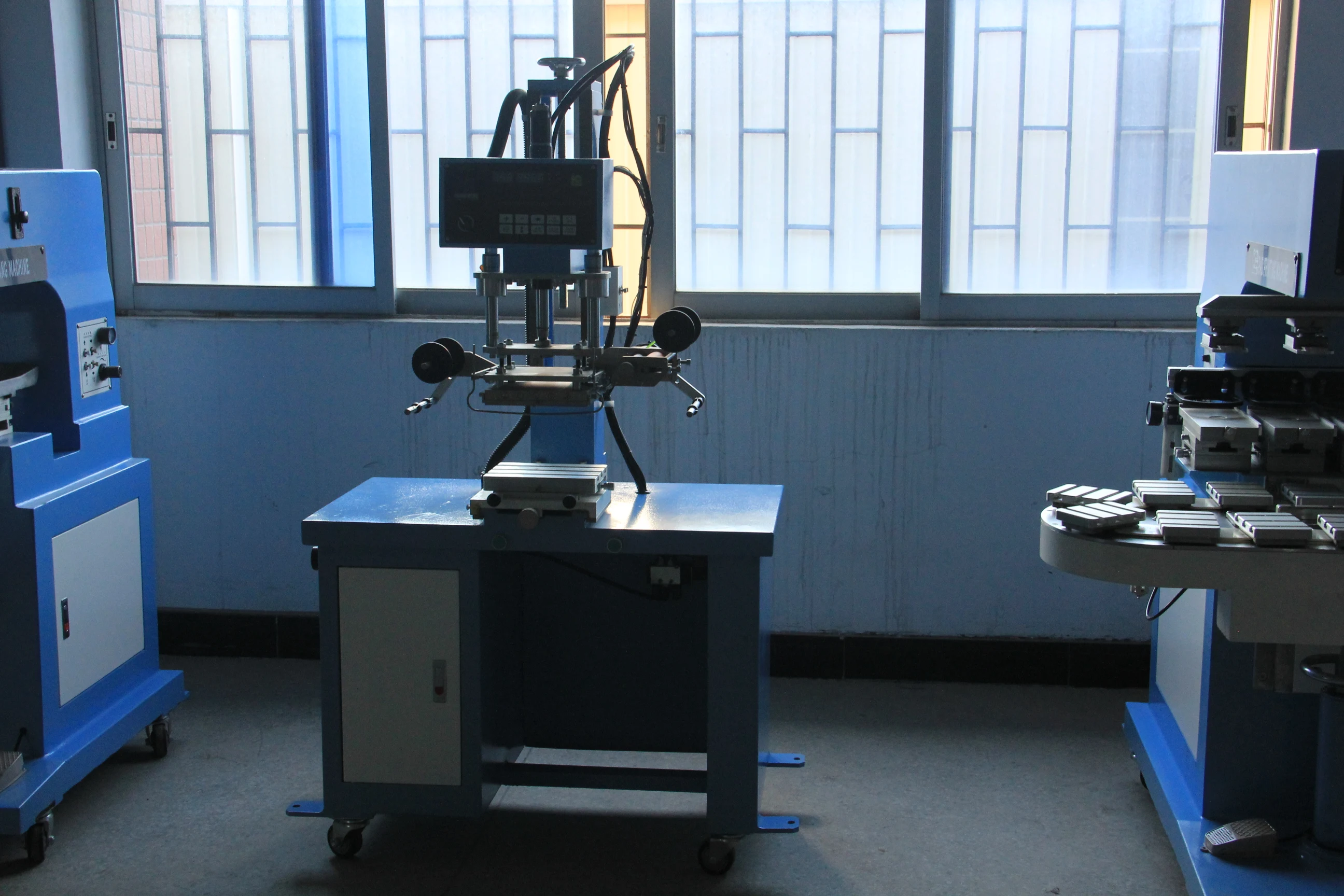 plane hot foil stamping embossing machine for pvc leather pu paper logo semi automatic gilding press machine for book cover