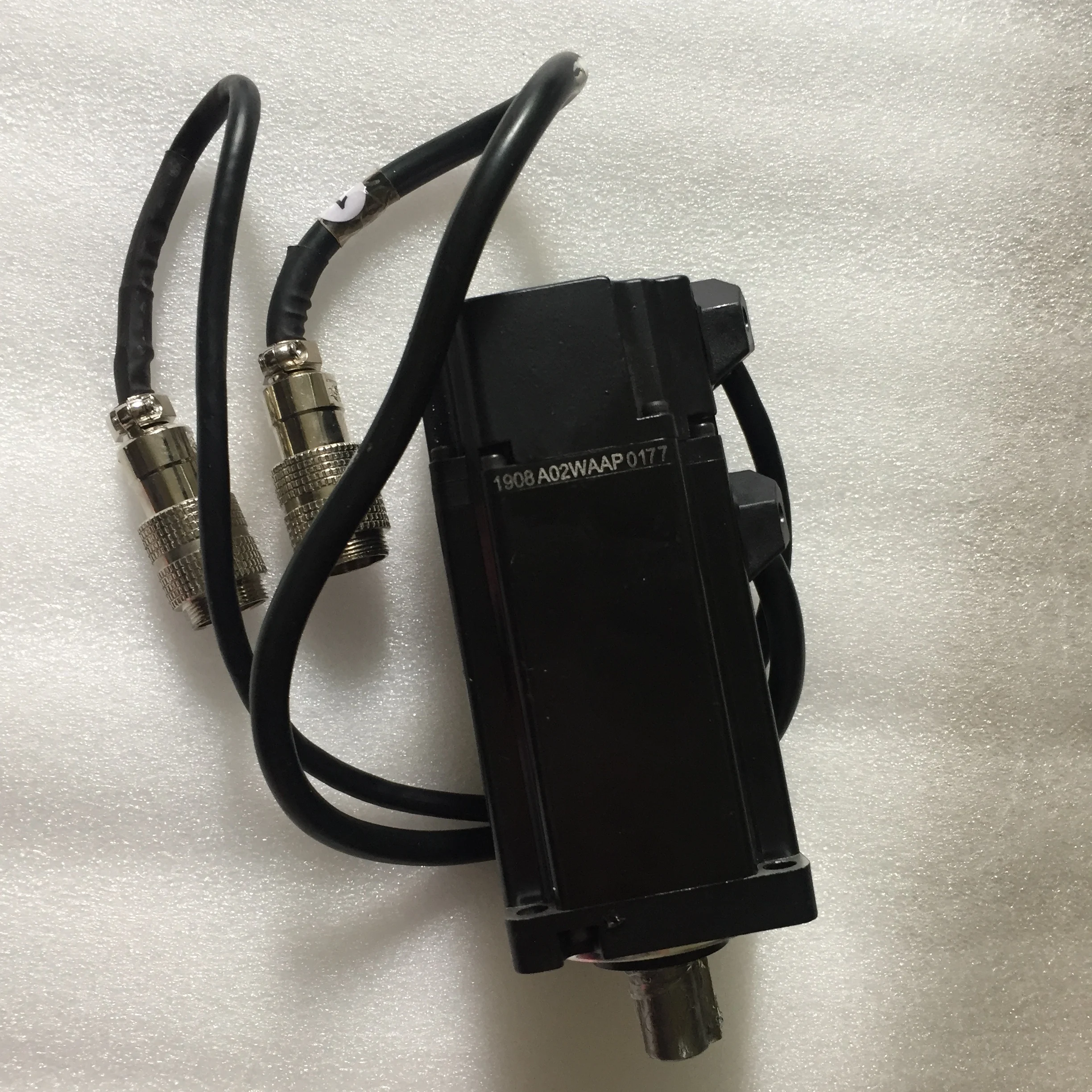 Мотор драйвер ACSM60-G01330LZ AV220V 3000 об/мин 1.27N.m 0.4KW ACSM060-G01330LZ