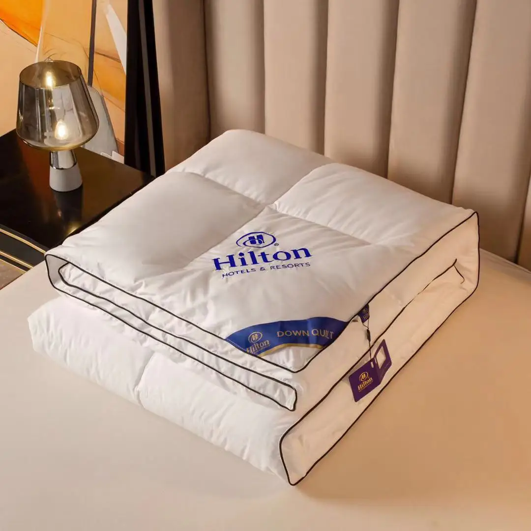 Hot Selling Hilton Hotel Comforter Summer Cool Quilt Duvet Like Naked Sleeping Quilt Duvet with bag