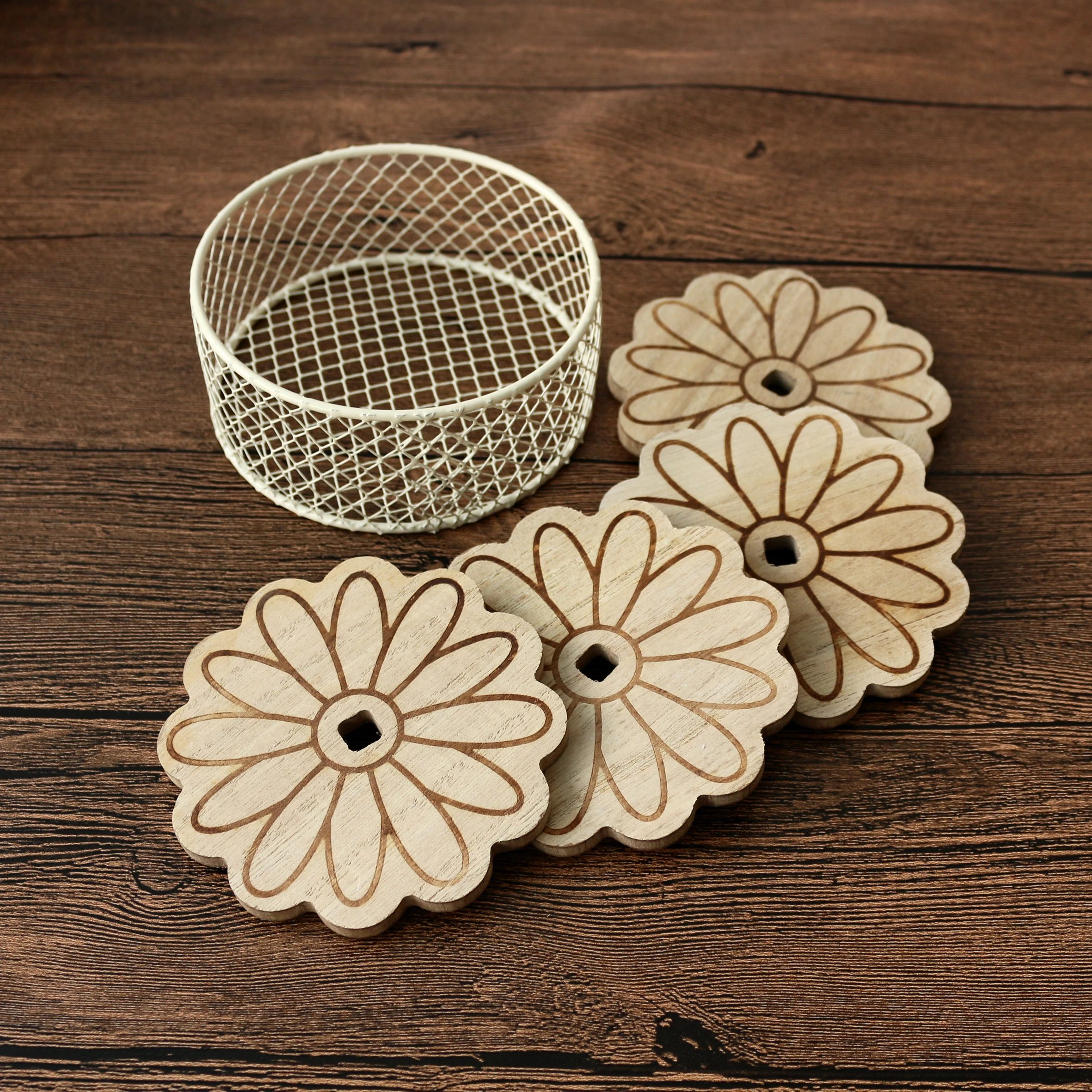 
Daisy Shape Wooden Coaster Set with Wire Basket Holder, Handmade Dinner Coaster Table Drink Coasters, Home/Office Decor 