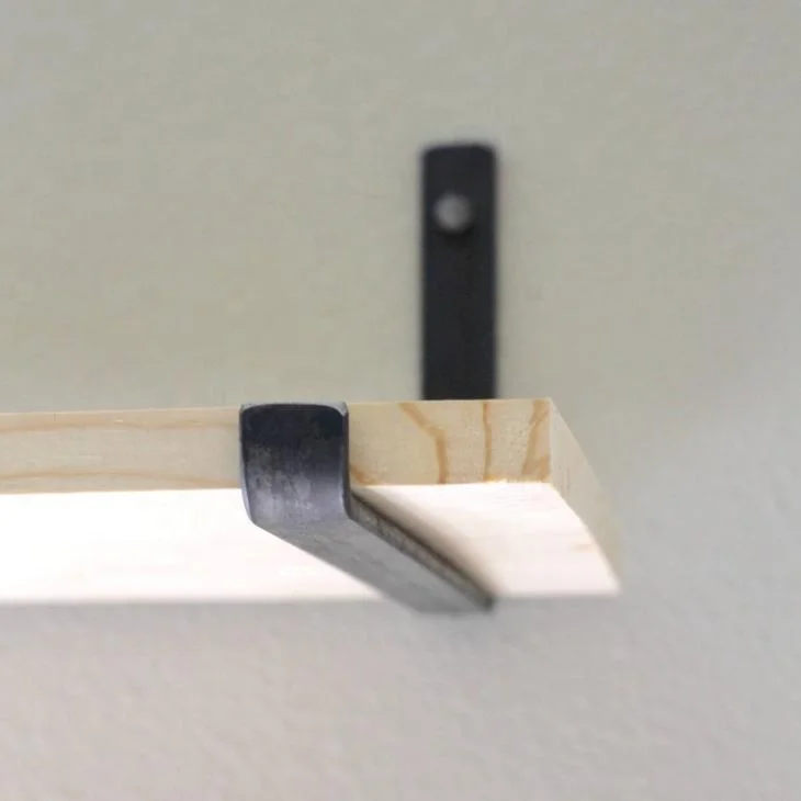 Metal Lip Bracket for DIY Floating L-Shelf brackets