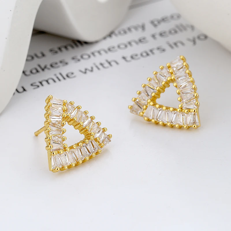 RFJEWEL Simple Classic Shiny Zircon Triangle Brass Genuine Platinum/Gold Plated Delicate Stud Earrings
