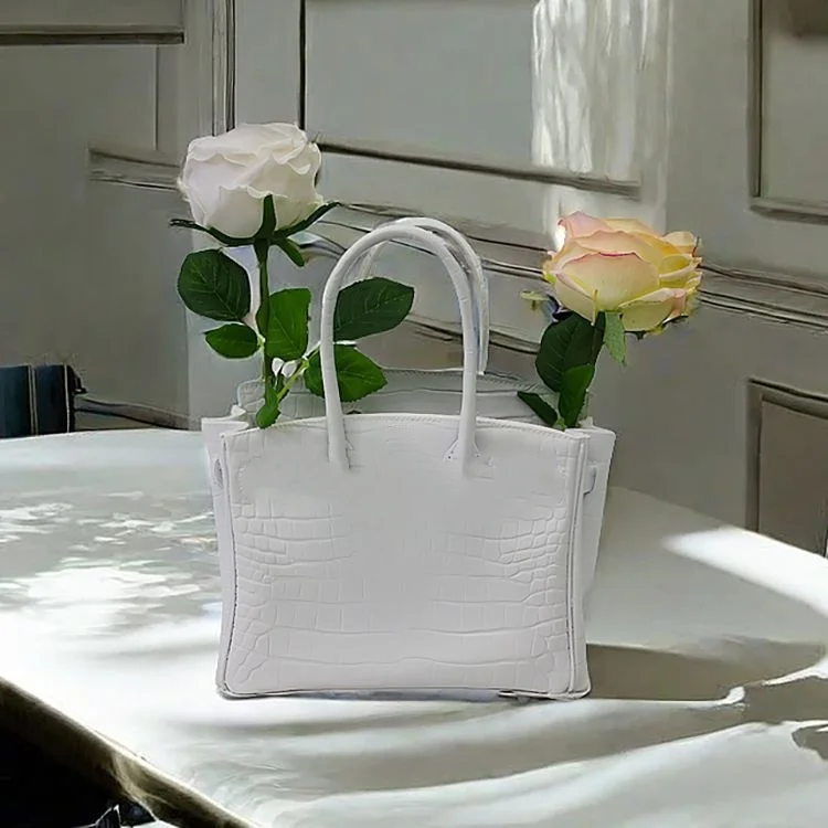 Creative Handbag Resin Nordic White Home Decor Centerpiece Table Decoration Luxury Brand Bag Shaped Designer Bag Vase Flower