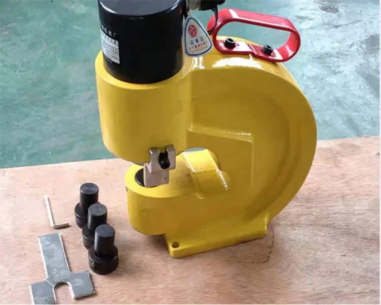 CH-60 Hydraulic Busbar Hole Punching Tool