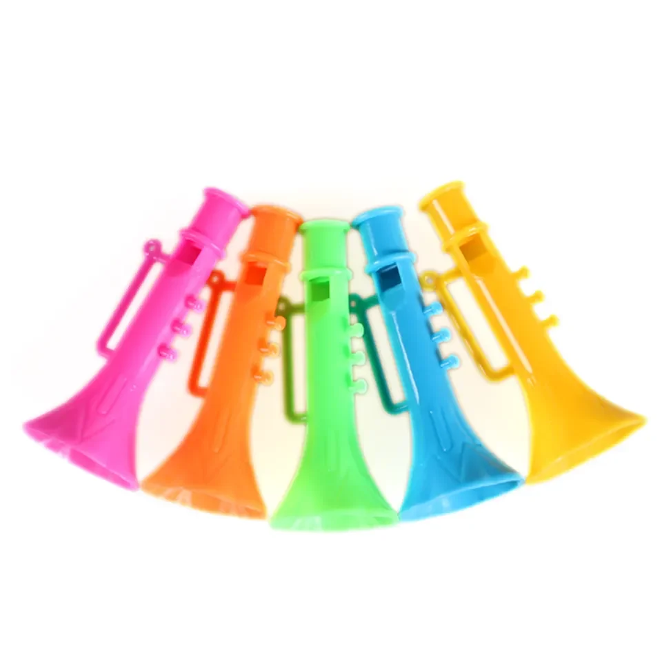 hot sales cheap mini plastic toy horn whistle for children capsule toys