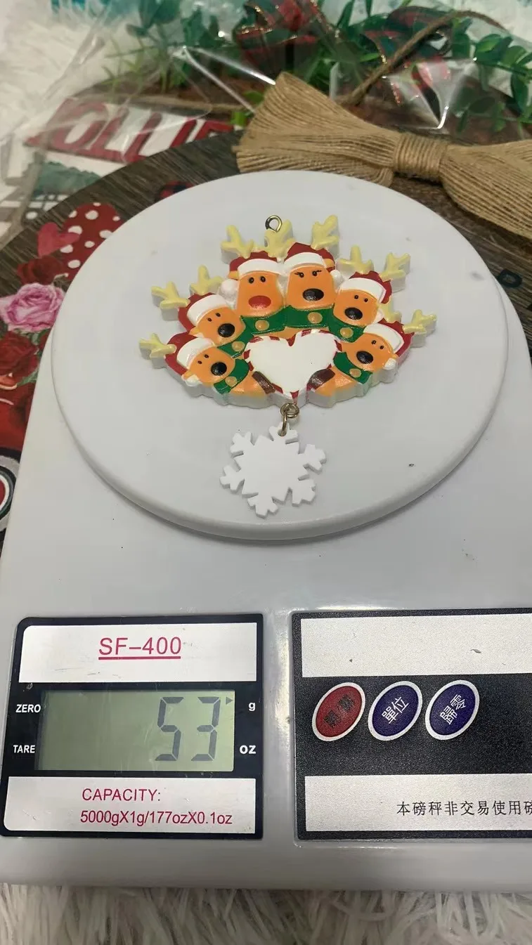 Resin Family Christmas Ornaments for Decor Christmas Tree Hanging Cute Holiday Decoration Gifts for Family Friends