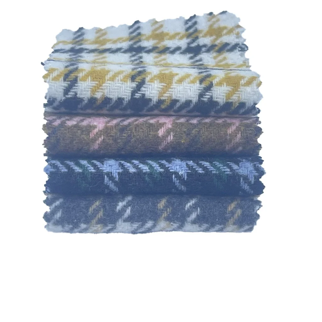Fabric Supplier Manufacturing Woven Jacquard Plaid Twill Tweed Wool/Polyester Fabrics of Clothing 2435