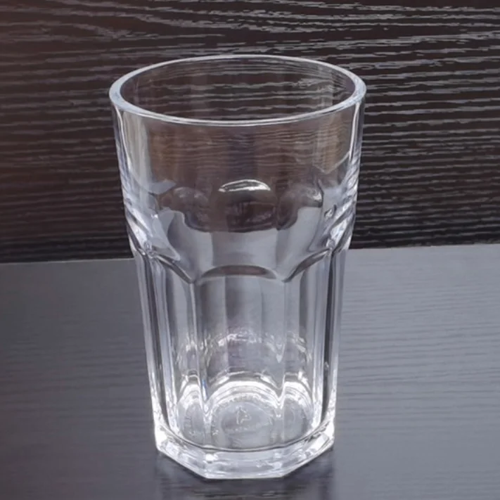 clear drinking glass tumbler