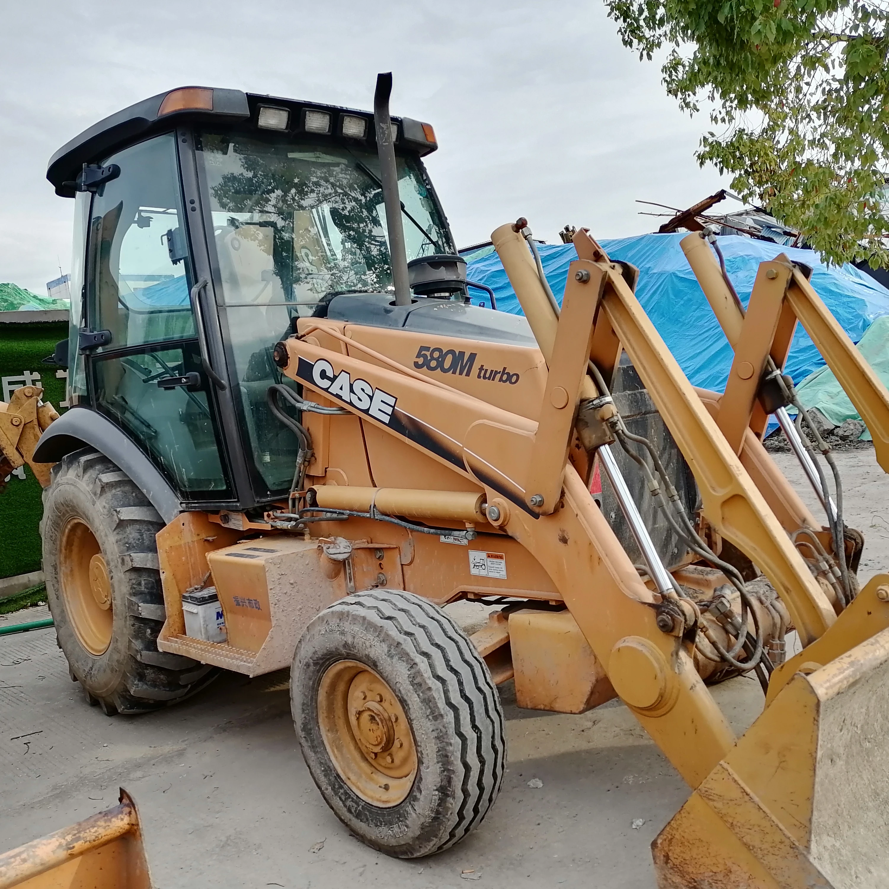 used case 580M cheap sale in shanghai made in Japan with high quality and cheap price ,also have case 580 L