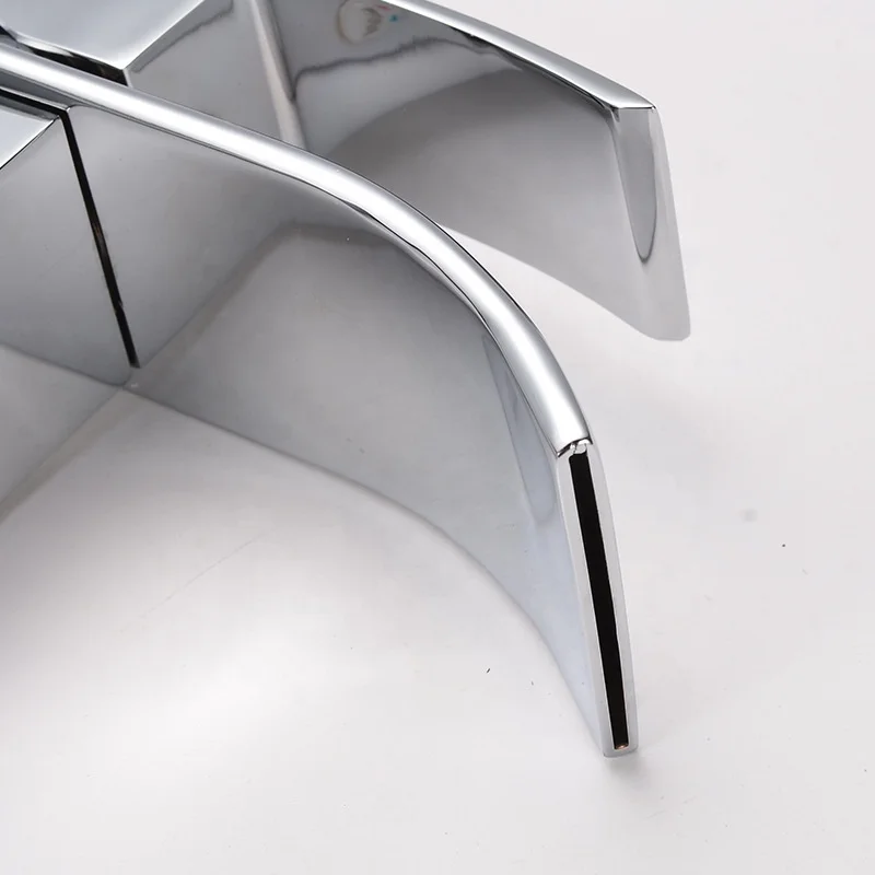 Hot Sale Style New Design Single Lever Brass Mixer Chrome Waterfall Tap Bathroom Wash Basin Faucet