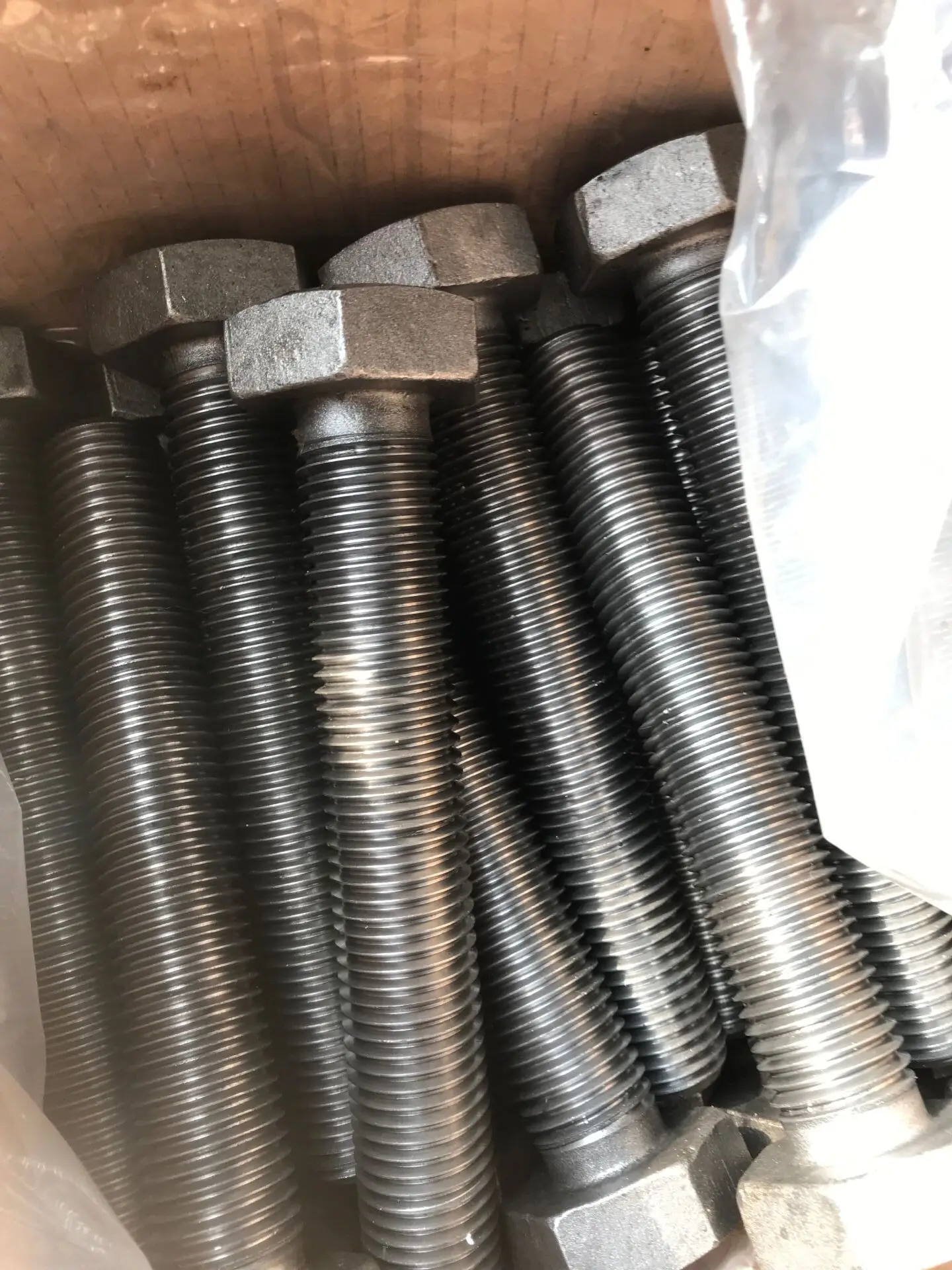 8,8 10,9 12,9 класс M6 M7 M8 оцинкованные болты и гайки с шестигранной головкой