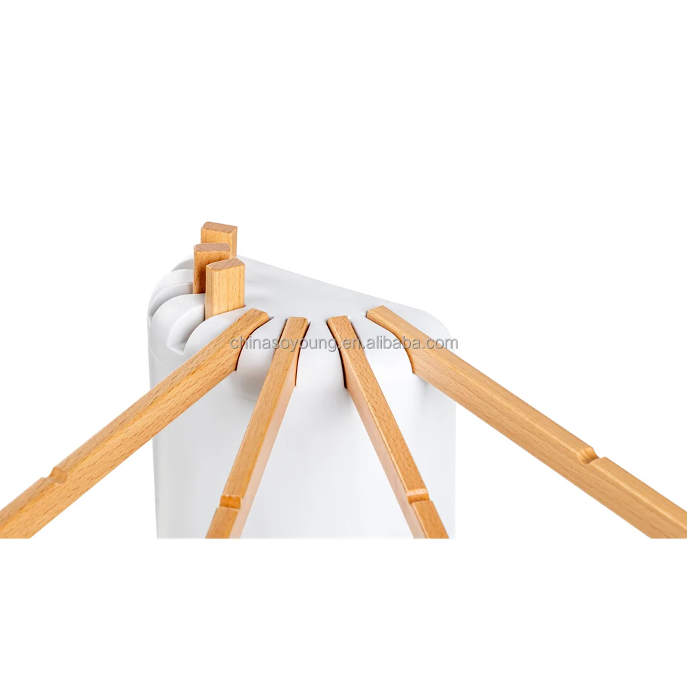 wooden clothes rack.png