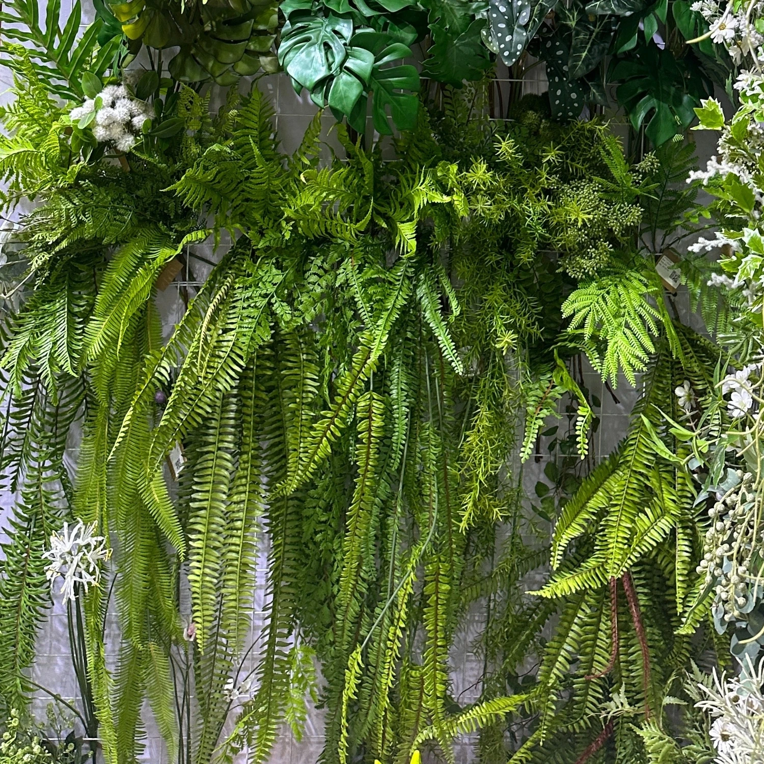 Bulk Artificial Plastic Fern Plant Leaves Greenery Grass Faux Plant for Indoor Outdoor Wedding Decoration Faux Fern Plant