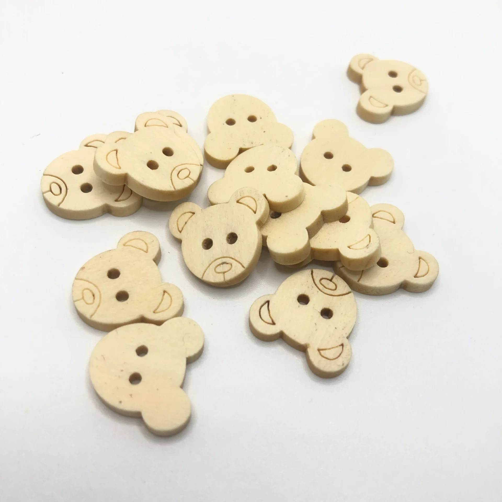SAS Creative Wooden Cartoon Animal Bear Head Buttons Handmade Material Diy Accessories Wood Buttons