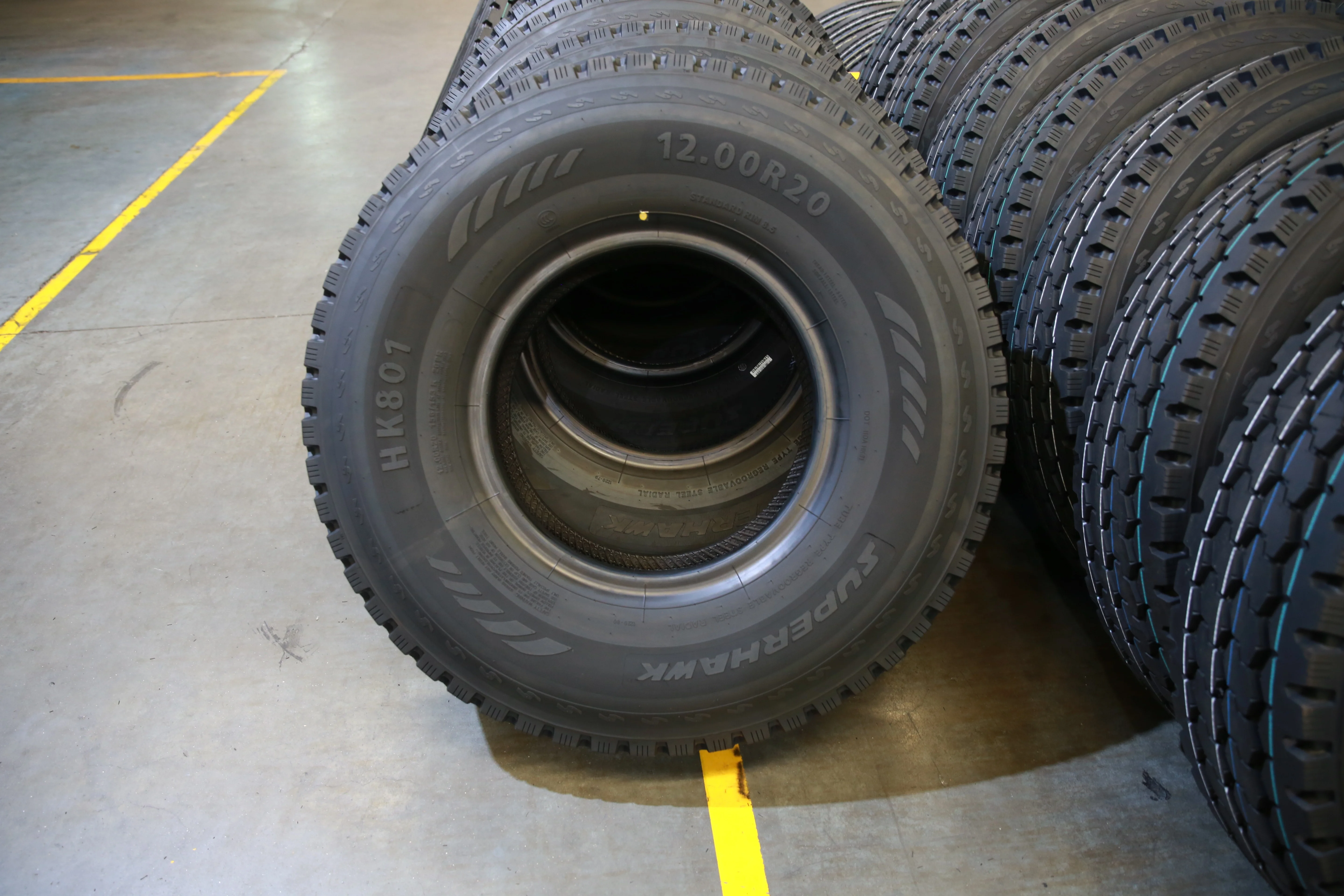 295/80r22.5 315/80r22.5 11.00r20 всех размеров все позиции Премиум грузовых шин/горно-шахтного sunote представляют