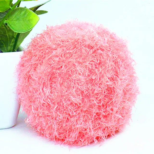 
9s 1.3s Wholesale No Hair Loss Mink Soft Comfortable 13Nm/1 And Fashion Feather Nylon Fancy Yarn ball Factory 