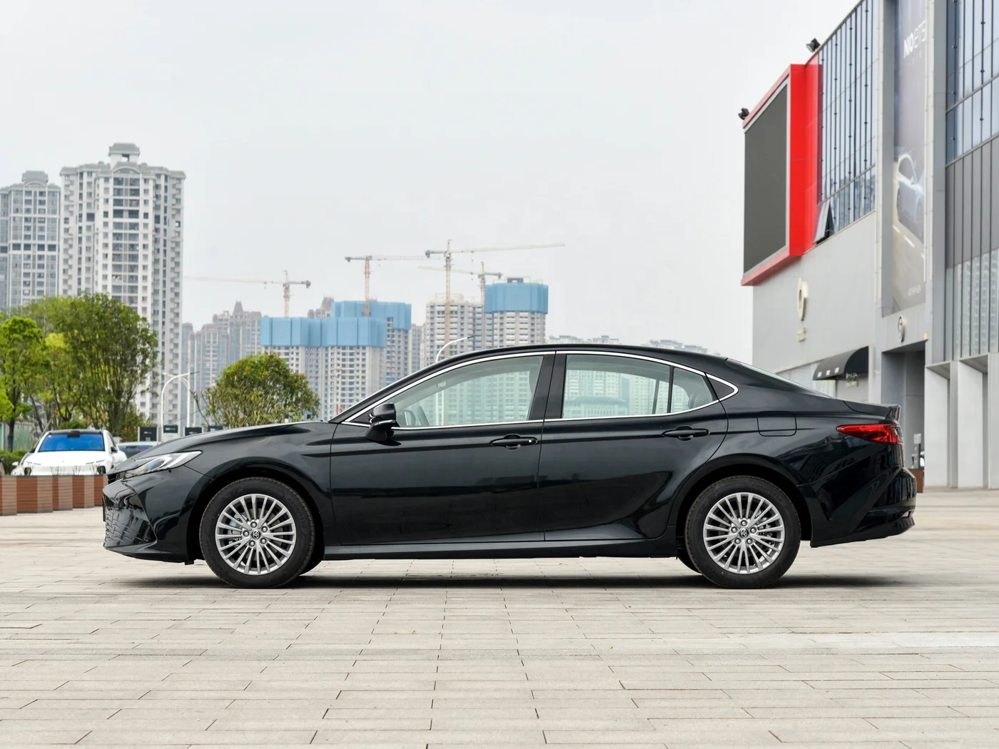 Sedan Vehicles 4wd 2wd White Black Elite Version 2024 0km Petrol Gasoline Suv Car For Toyota Camry