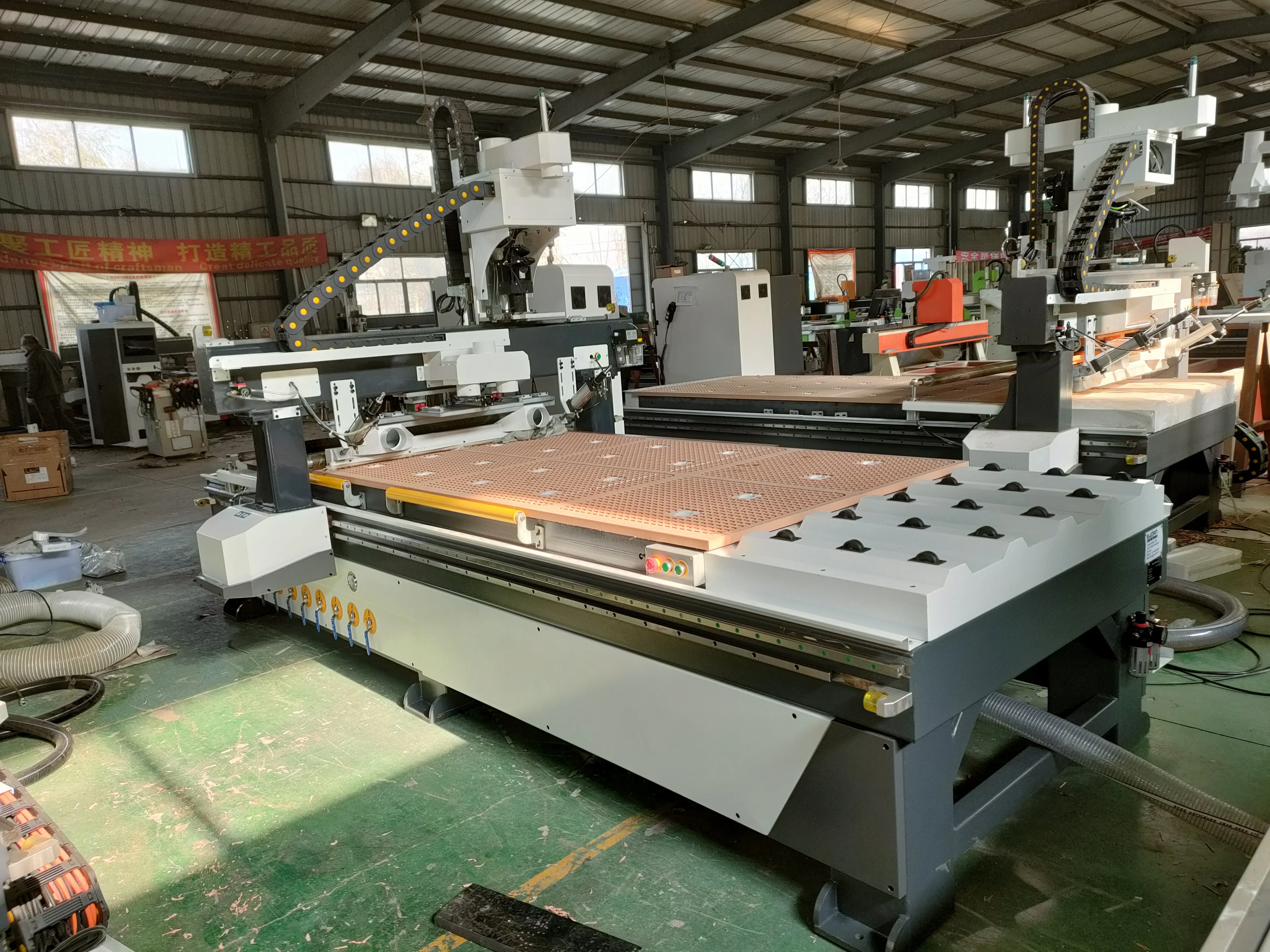 Cnc Wood Carving Tools Changer 1325  ATC CNC Router Cutting Drilling Slotting For Aluminum Mdf Pvc Wood Door Furniture