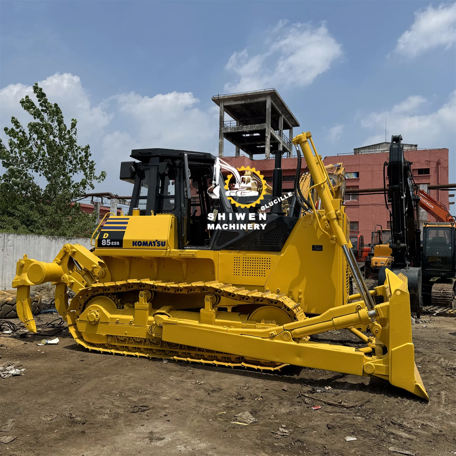 In Stock Japanese Brand Komatsu D85 Used Bulldozer High Performance Komatsu D20 D21P D31P D65 D85 Bulldozer on Sale