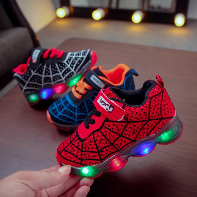 
Hot Selling Designers Casual Running Spiderman Flashing Light Up Led Children Sport Boy Girls Baby Kids Shoes 